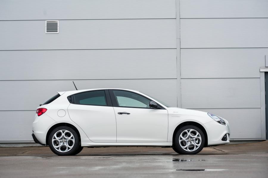  Alfa Romeo Giulietta Sprint (940) 2014 года  (UK) (фото 2 из 5)